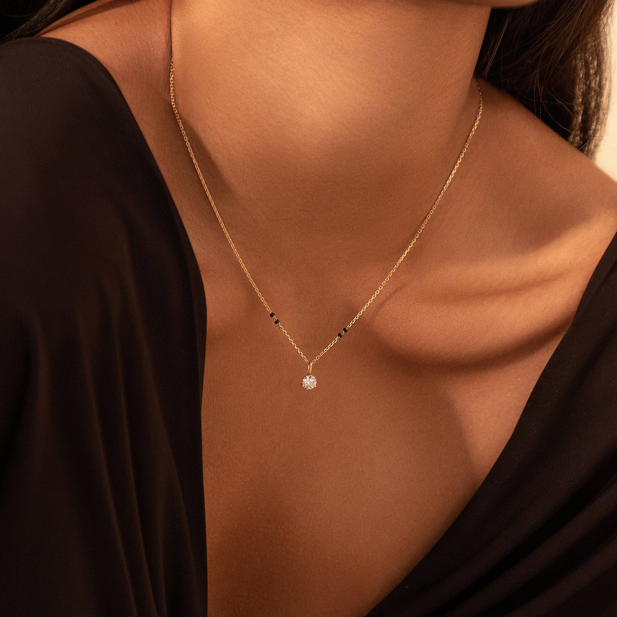 Sarika Mangalsutra on model