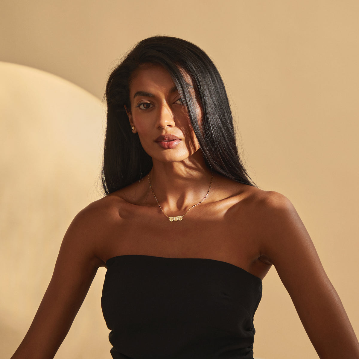 Model wearing the Keya Thaali, look 4