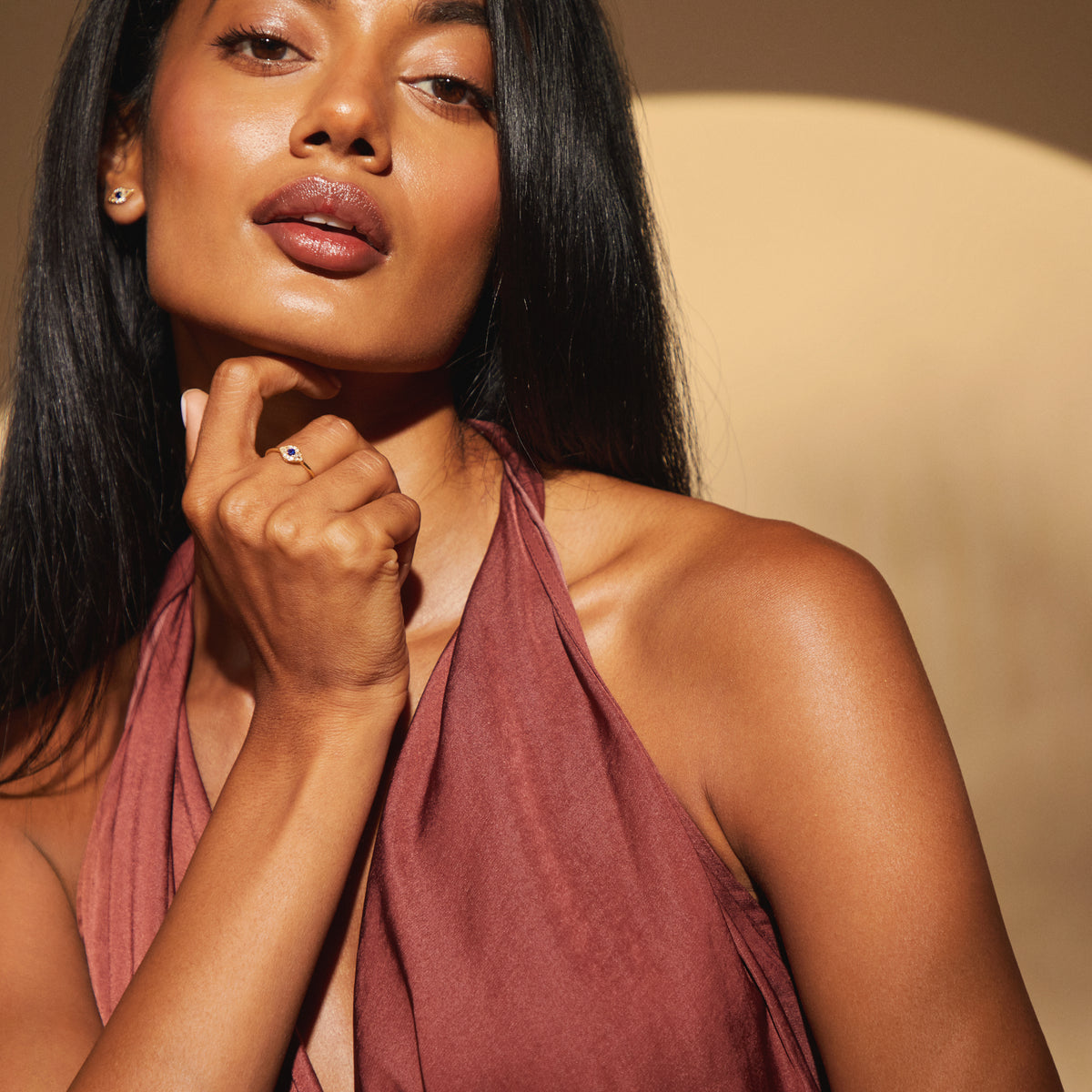Model wearing the Dua Ring, look 2