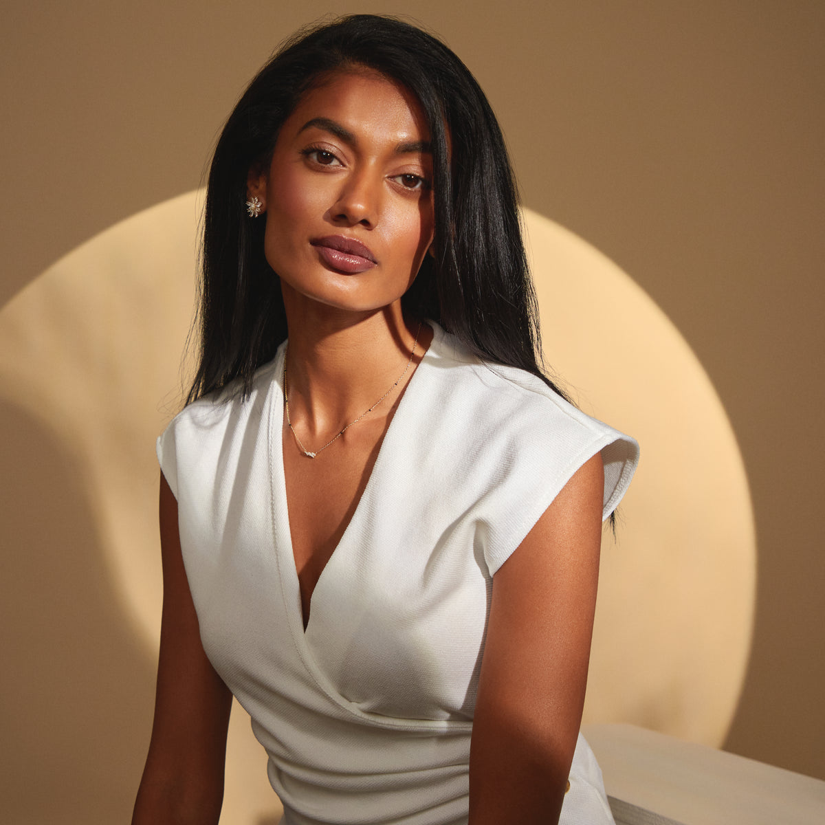 Model wearing the Nakshi Mangalsutra, look 3