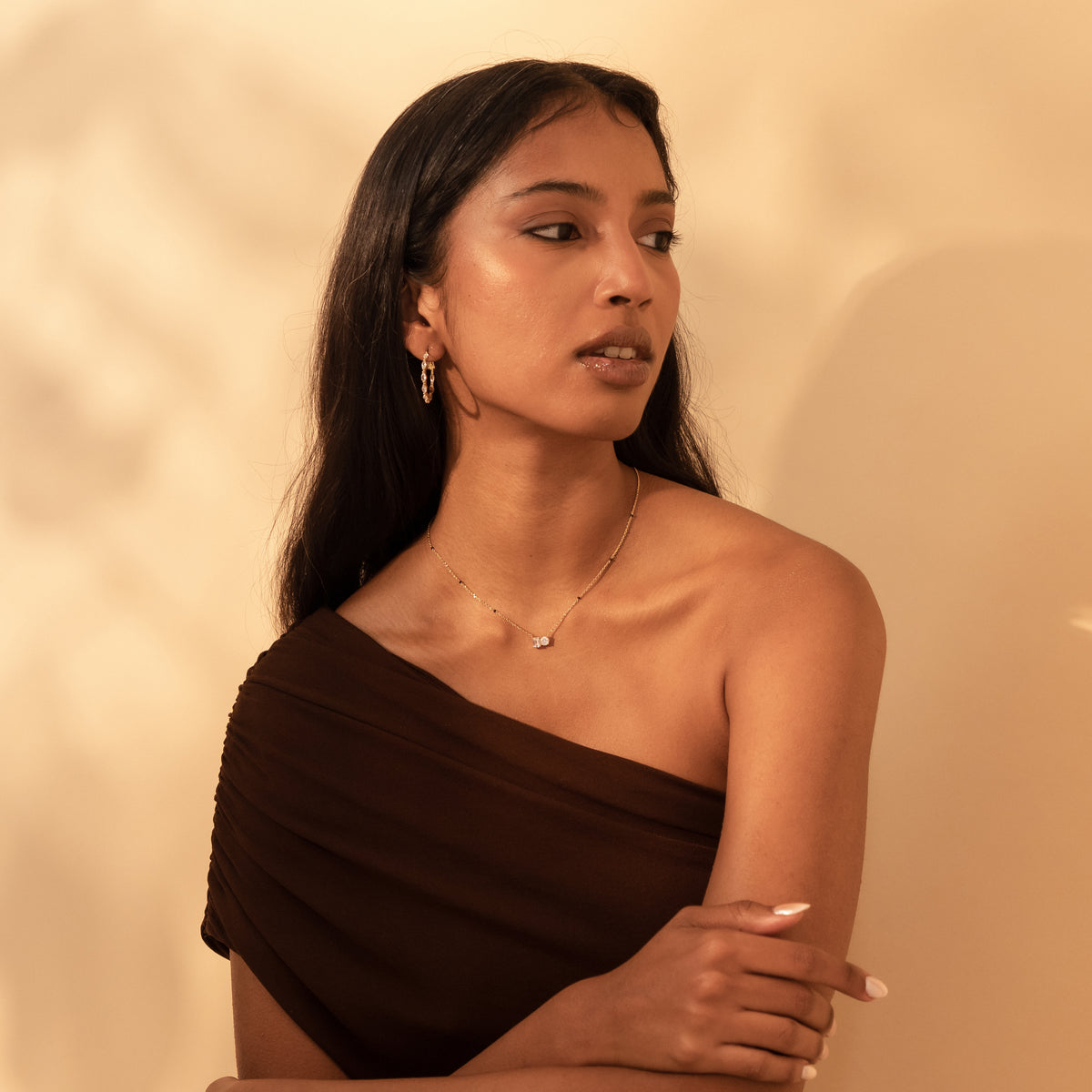 Model wearing the Tia Mangalsutra, look 3